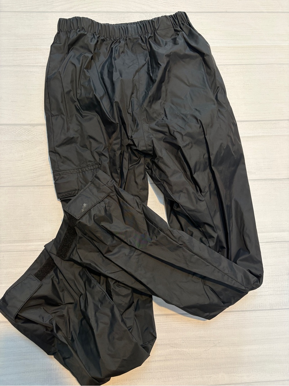 Columbia Kids Black rain pants